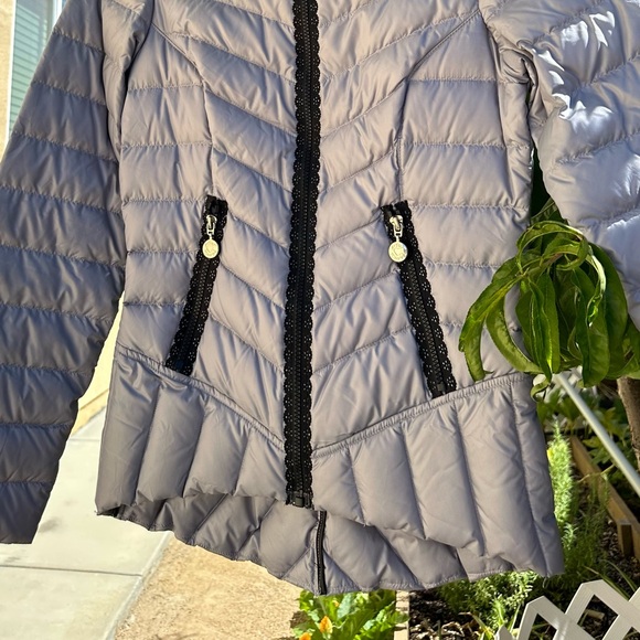⭐️BETSEY JOHNSON Lightweight Quilted Puffer Jacket Down Jacket SIZE- XS - Picture 2 of 15